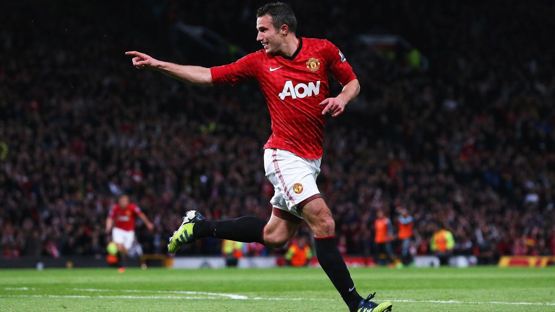 乐鱼体育-国际热身赛国足爆冷 球迷反思战术安排，国足打热身赛